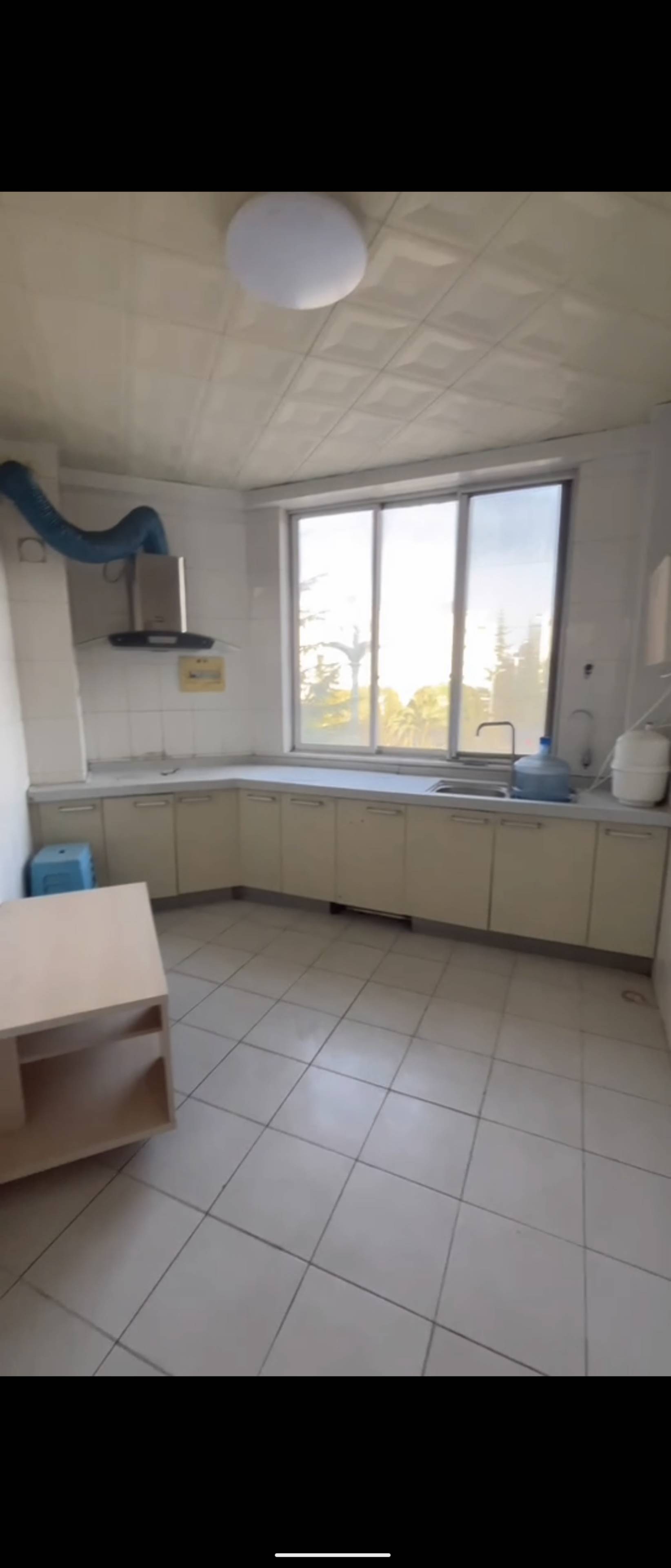 阳光花园金鳞苑三楼精装